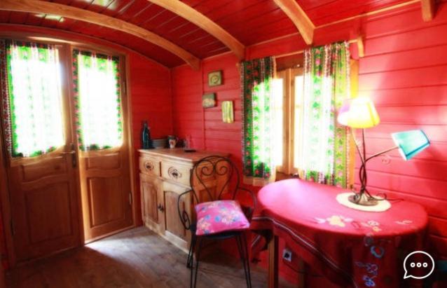 Centre Mediation Equine La Daouste Villa Jouques Екстериор снимка